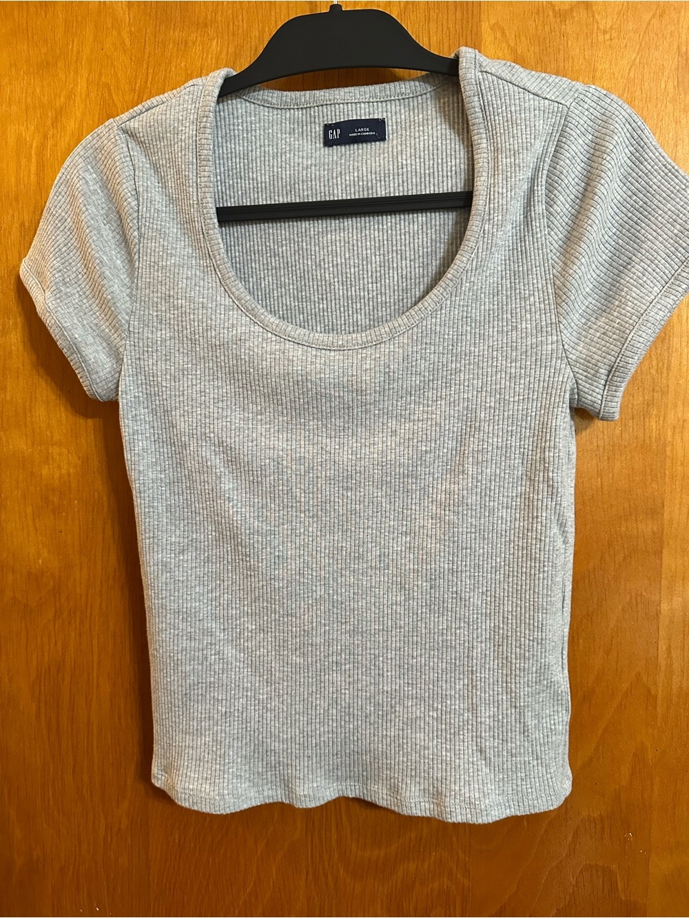 GAP Ribbed Scoop Neck Short Sleeve Tops — Heather Gray & Pink